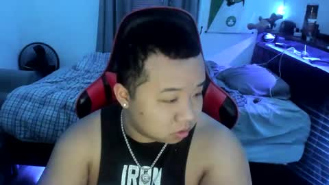 buffsexyman24 online show from March 8, 3:59 am