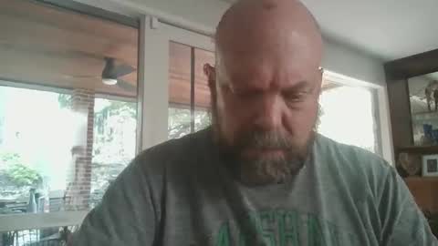 bulldog302w online show from April 14, 7:02 pm