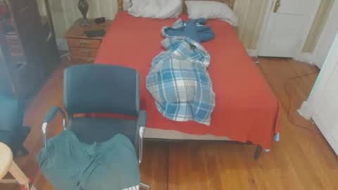 Snapshot of bullmusclejoe chatting on January 24, 5:42 pm BullMuscleJoe online show from January 24, 5:42 pm