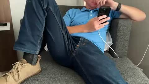 CaliStraight online show from April 15, 8:42 pm