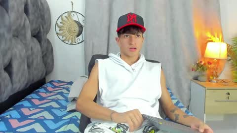 Camilo Bass online show from April 14, 1:49 am