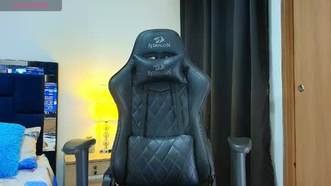 Camilo Bass online show from April 19, 1:27 am