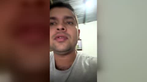camilocandela145 online show from May 11, 3:52 am