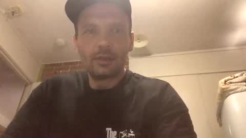 canipleasehavesomepussy online show from April 3, 2:19 am