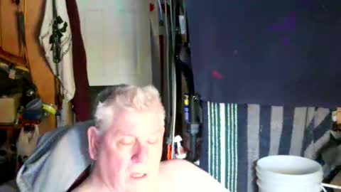 canoelicker69 online show from January 18, 8:44 pm