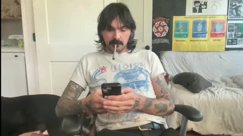 cantleavethehouse online show from February 1, 10:19 pm