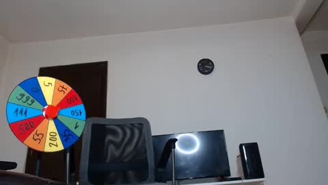   online show from March 8, 2:04 am