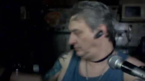 carlos712009 online show from April 17, 7:11 am