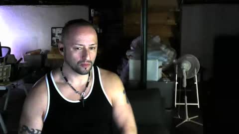 Carl online show from December 30, 8:32 am