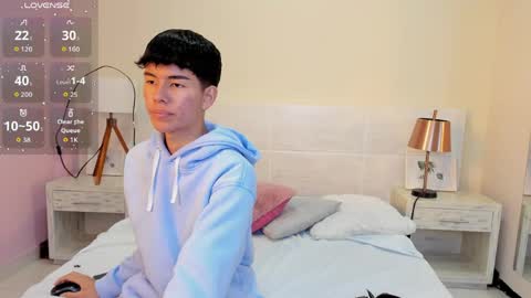 carolynfoster online show from April 16, 10:37 am