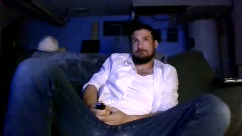 okiedadd online show from February 28, 11:42 am