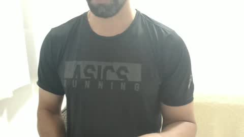 Snapshot of cashmastermuscle77 chatting on December 16, 9:09 pm cashmastermuscle77 online show from December 16, 9:09 pm