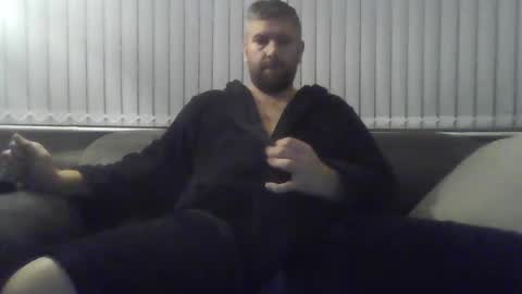 ch33ky85 online show from January 12, 10:54 pm