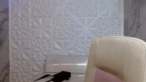 chacorta_ online show from July 14, 12:33 pm