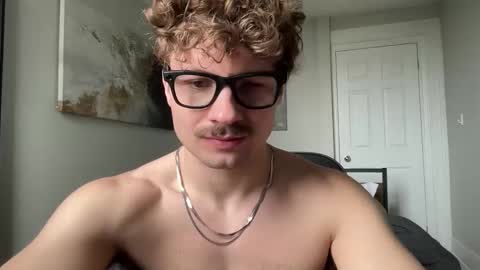 ChadTitan online show from April 18, 7:07 pm