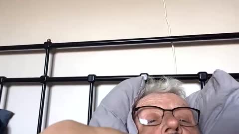 challe online show from March 6, 8:33 am