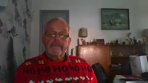 Champers online show from December 20, 1:40 pm