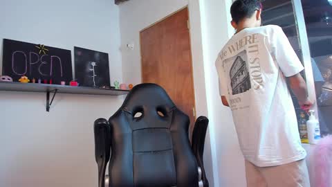 Charles Russo online show from January 6, 12:05 am