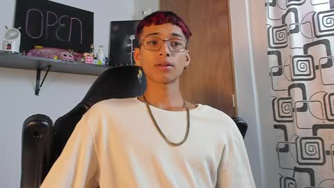 Charles Russo online show from December 21, 8:21 pm