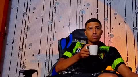 charlies_fox online show from April 12, 3:46 pm