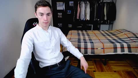 carlos reyes online show from February 19, 8:12 am