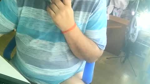 charly online show from June 9, 7:32 am