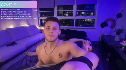 SmoothCanadianBoy online show from April 28, 2:27 am