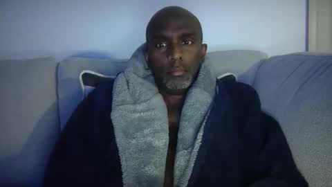 chenthu1979 online show from April 7, 11:43 am