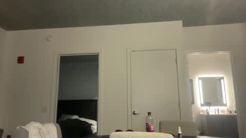 ChiGuy841 online show from November 26, 3:31 am