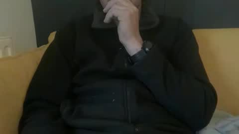 chris13abcd online show from January 15, 8:40 am