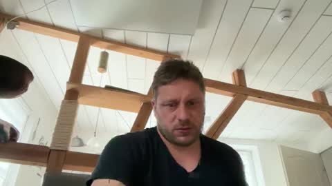 Chris online show from April 13, 8:04 am