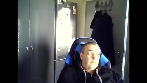 Chris online show from March 20, 9:13 am