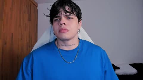 Chris Cooper Independent model online show from February 9, 2:49 am