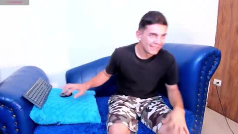 Chris Diamond23 online show from March 26, 2:32 pm