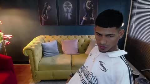 chris online show from June 1, 7:03 pm