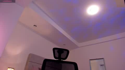 chrismorgan24 online show from March 19, 12:36 am