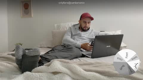 Cardamomo online show from November 18, 3:21 am