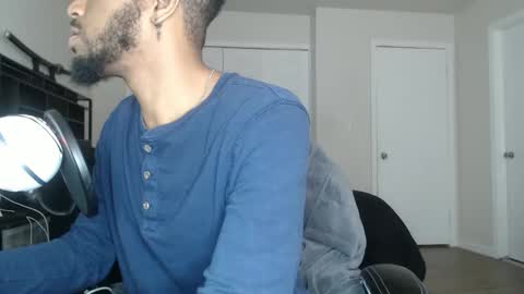 ChrisVacherx online show from April 17, 7:05 pm