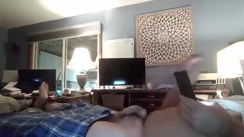 chrisw8121 online show from October 20, 8:46 pm