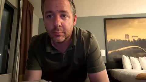 chrisw8121 online show from December 25, 8:07 am