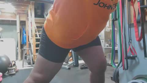 Chubbypumper online show from January 1, 5:11 pm