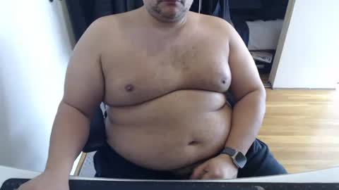 AstorYvr online show from November 3, 7:15 pm