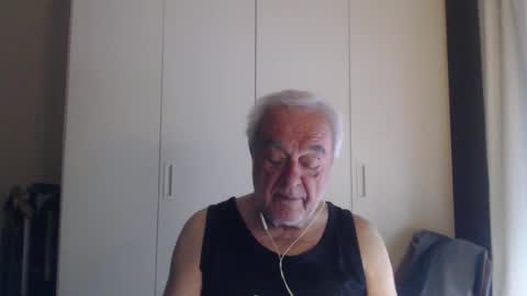 ciaoamoremio3 online show from June 2, 12:17 pm