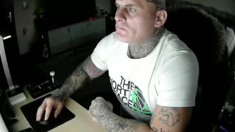 cikakure16081976 online show from February 9, 3:56 pm