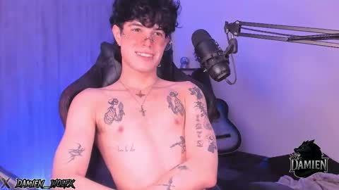 David     Independent Model online show from September 26, 5:27 am