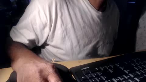 Cizzsco online show from November 17, 6:33 pm