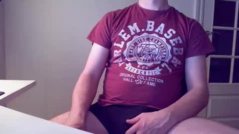 clamshive7 online show from November 23, 6:52 pm