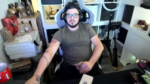 clitlicker1511 online show from December 4, 3:21 pm