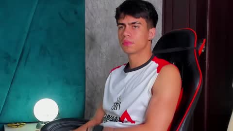 Cody Pipper online show from January 30, 2:04 pm