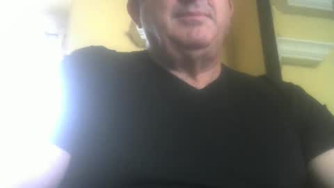 Snapshot of coffee90028 chatting on February 10, 6:35 pm coffee90028 online show from February 10, 6:35 pm